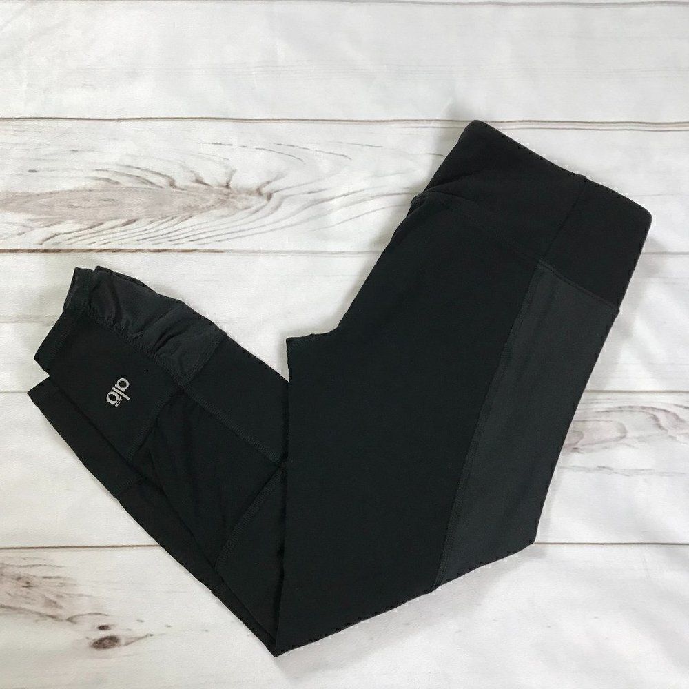 ALO Women’s Activewear Capri  
